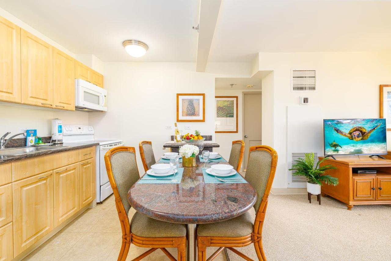 Great Diamond Head Views, 2Br Condo With Free Parking! Honolulu Bagian luar foto