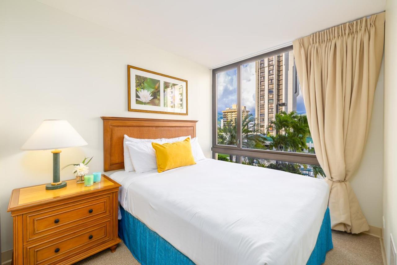 Great Diamond Head Views, 2Br Condo With Free Parking! Honolulu Bagian luar foto