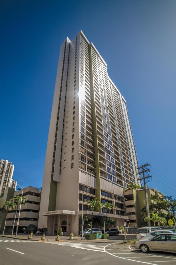Great Diamond Head Views, 2Br Condo With Free Parking! Honolulu Bagian luar foto
