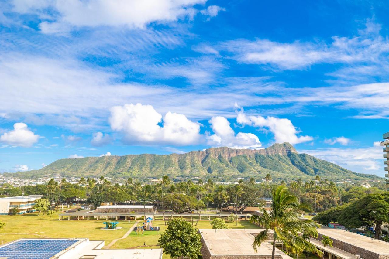 Great Diamond Head Views, 2Br Condo With Free Parking! Honolulu Bagian luar foto